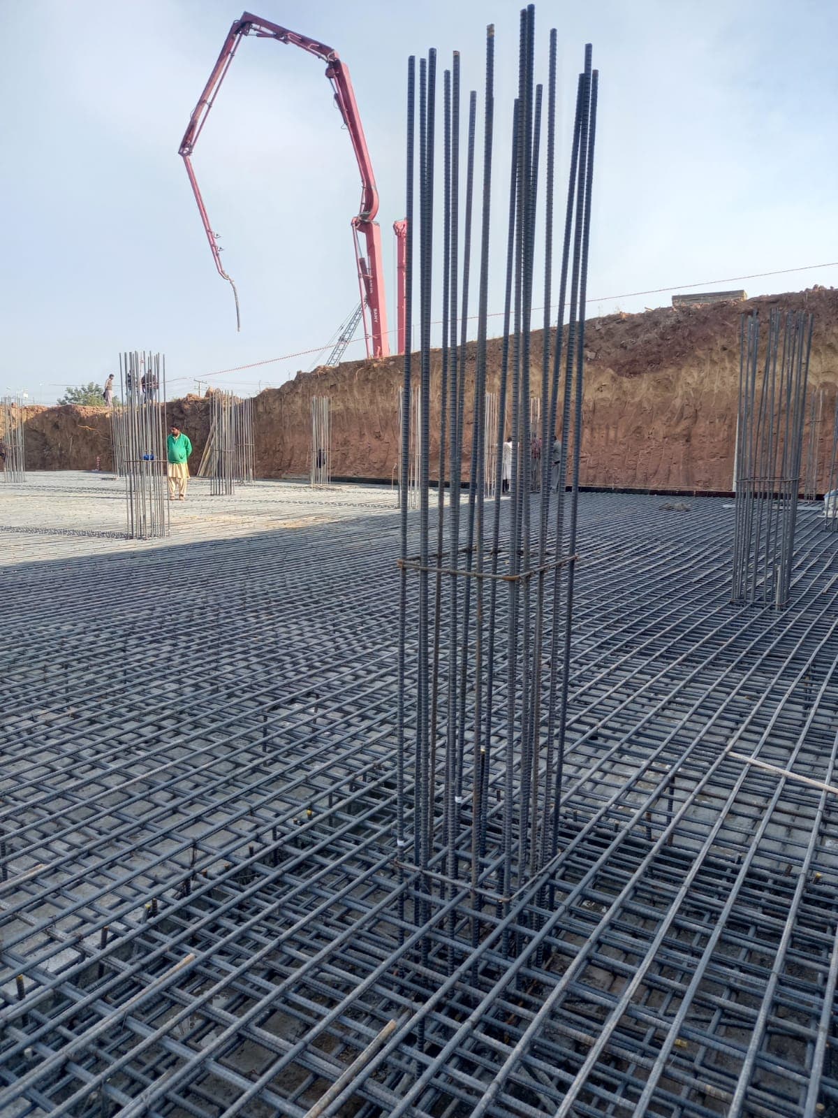 Foundation rebar mat with column cages